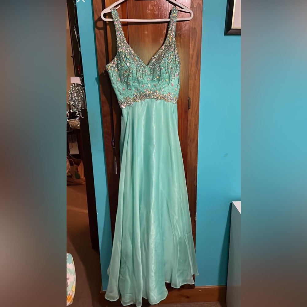 Prom Dress! - Picture 6 of 7